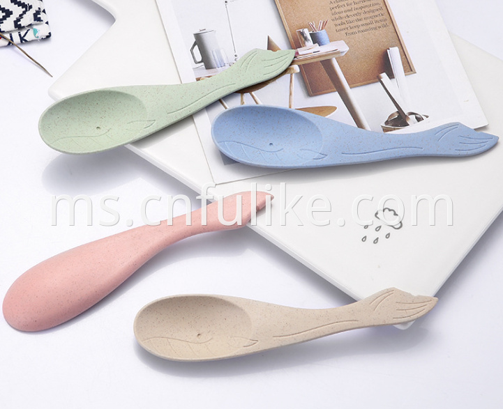 Plastic Spoon Design